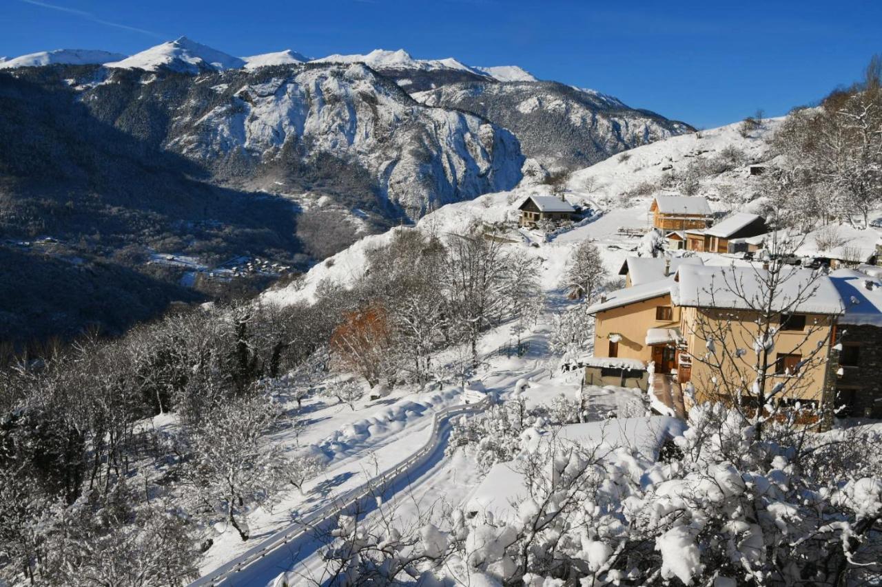 Logement Renove Avec Vue Panoramique La Saussaz Exteriér fotografie